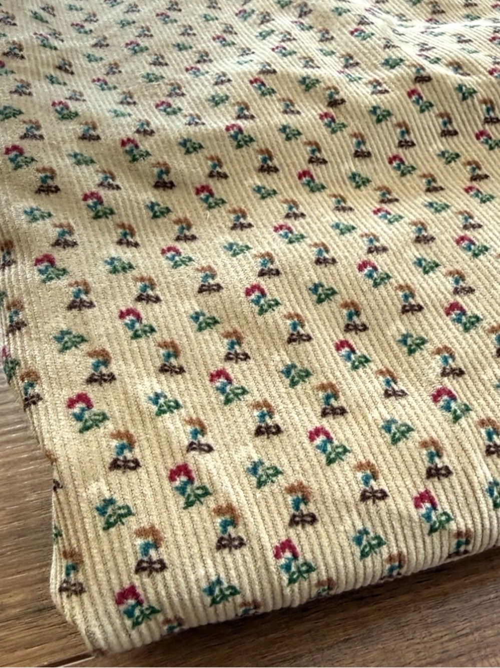 Vintage 80s Micro Floral Baby Corduroy Fabric 1 yard + 33" L X 45"W Tan